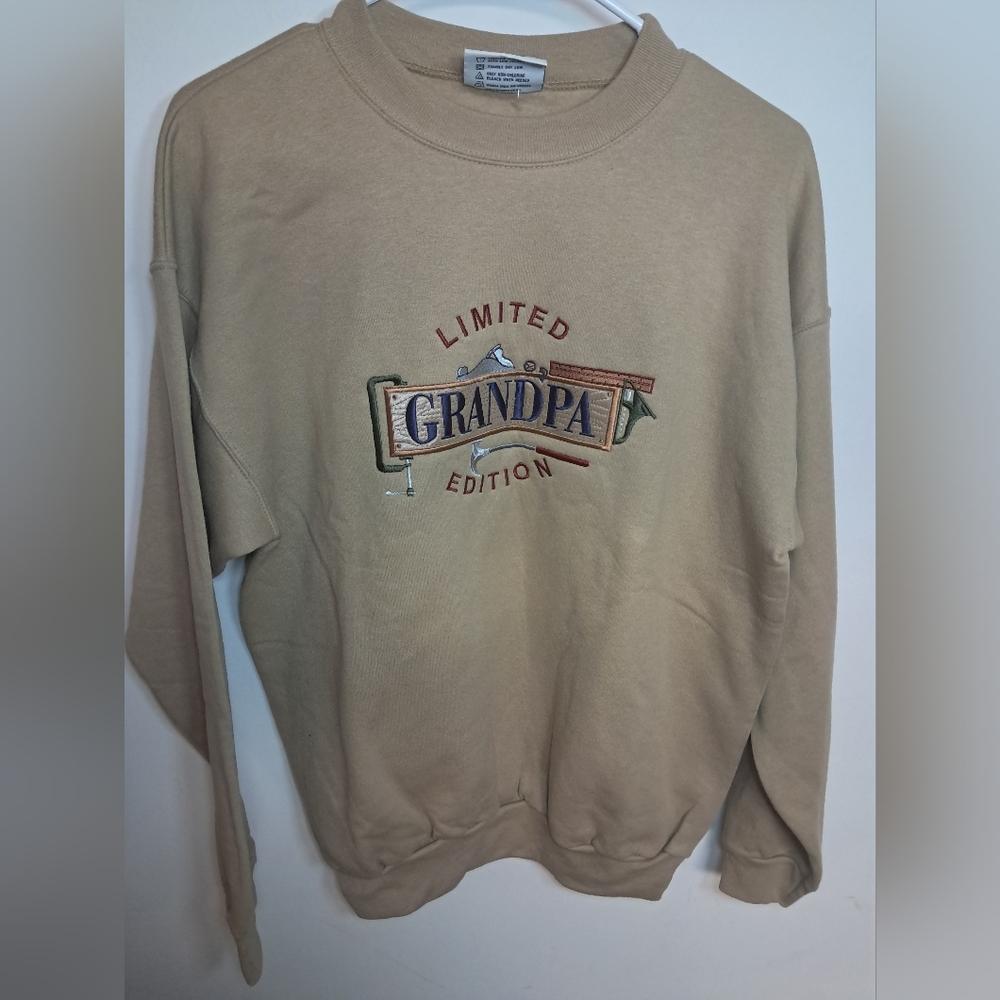 MC Sports Vintage Sweatshirt Medium Tan Embroidered Tools Grandpa Y2K Crewneck